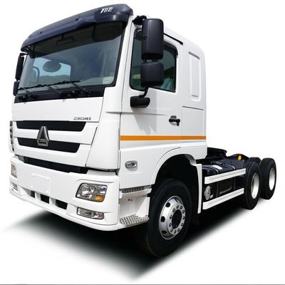 Buy Zf Steering Shacman Tractor Truck with 351hp-460hp Horse Power and 315 / 80R22.5 Tires online manufacture