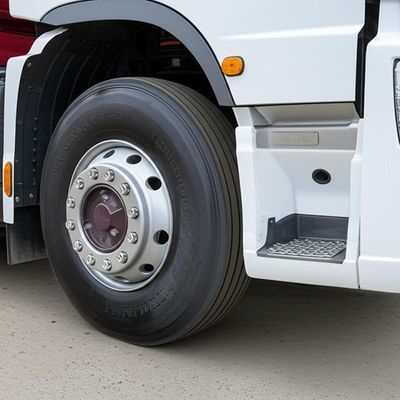 Good price s Leading of Shacman Tractor Truck with 315 / 80R22.5 Tires online